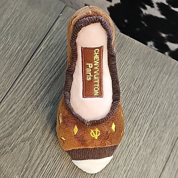 New Plush Dog Toy with Squeaker High Heel Stilleto NWT - Picture 3 of 5